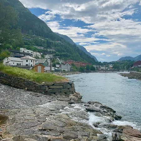 Aparthotel Trolltunga Fjordview