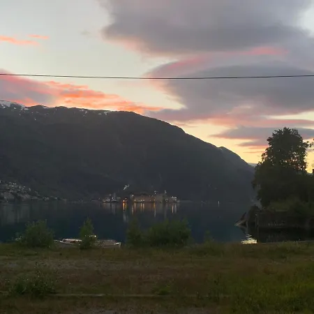 Aparthotel Trolltunga Fjordview Odda